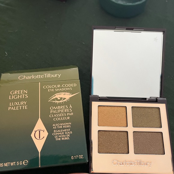 NWT Green Light Charlotte Tilbury Eyeshadow  Quad - Picture 2 of 3